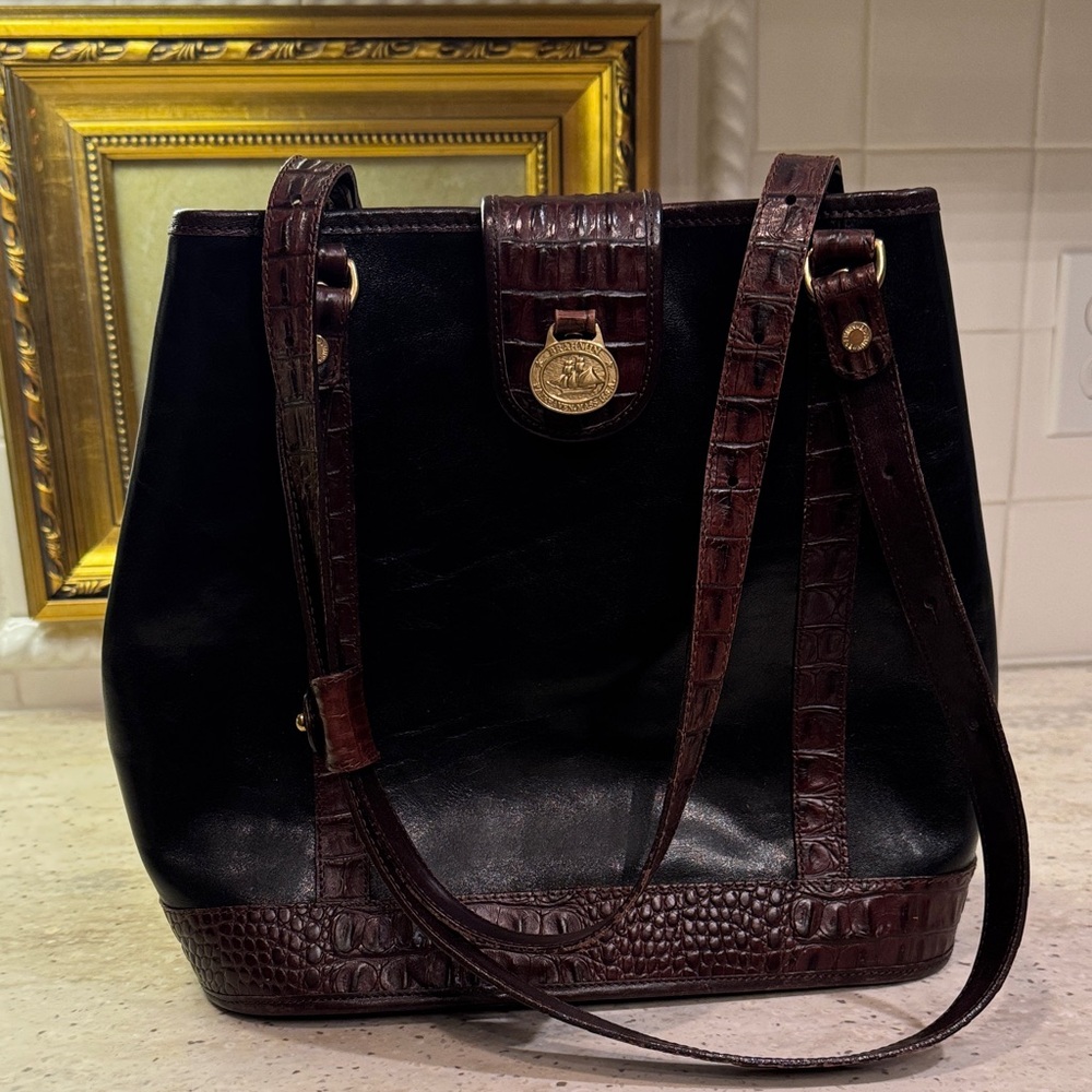 Elegant Black and Brown Women's Bag Brahmin